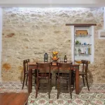 Malama\'S Maisonette At The Historic Center