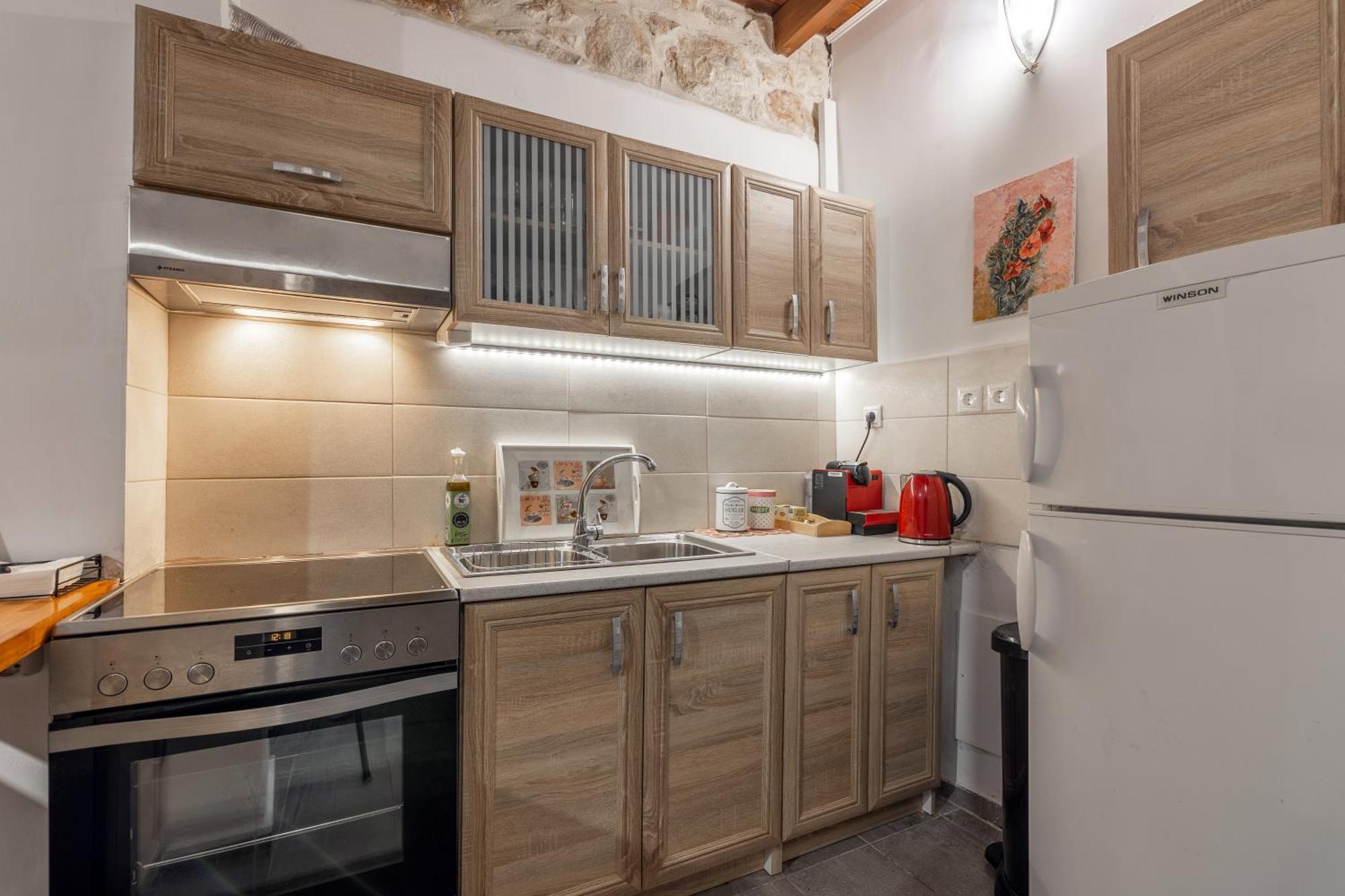 Malama's Maisonette At The Historic Center Appartement